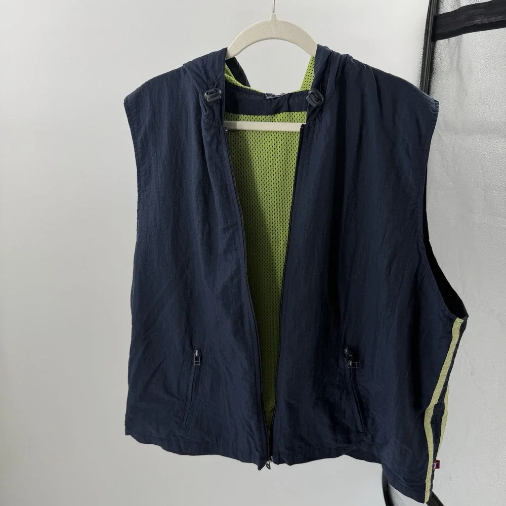 The Unbranded Brand streetwear street